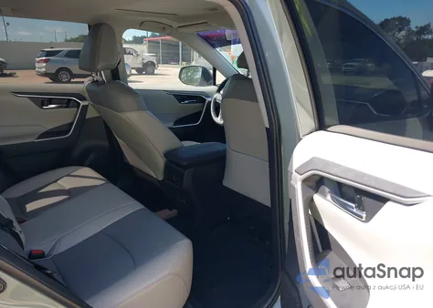 2021 Toyota Rav4 Xle Premium from USA, damaged, VIN 2T3C1RFVXMW184382